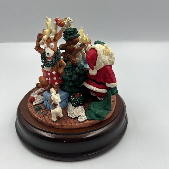 Vintage House Of Lloyd Wreck The Halls Christmas Santa Clause Reindeer NO Music - Picture 6 of 11